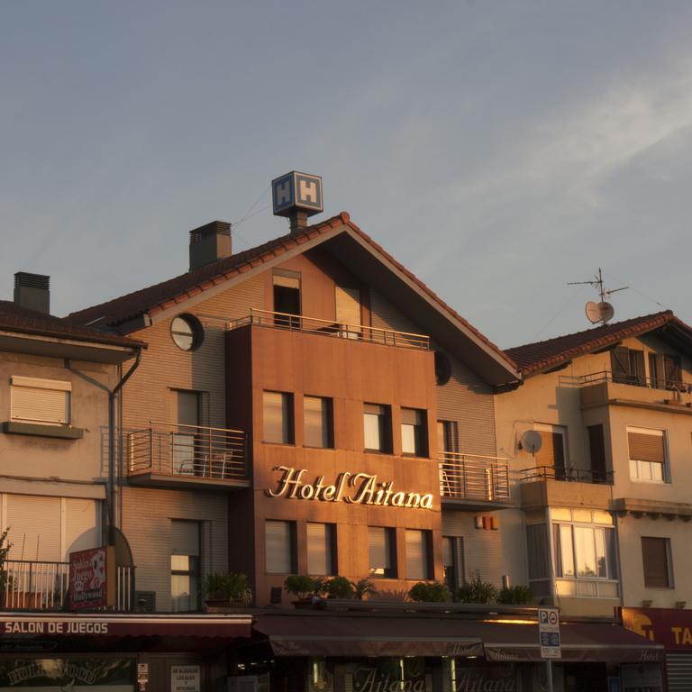 Hostal Europa Pension Irun Bagian luar foto