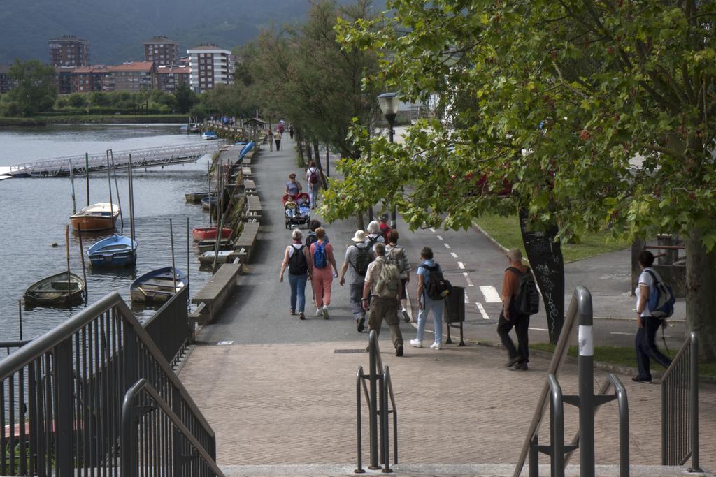 Hostal Europa Pension Irun Bagian luar foto