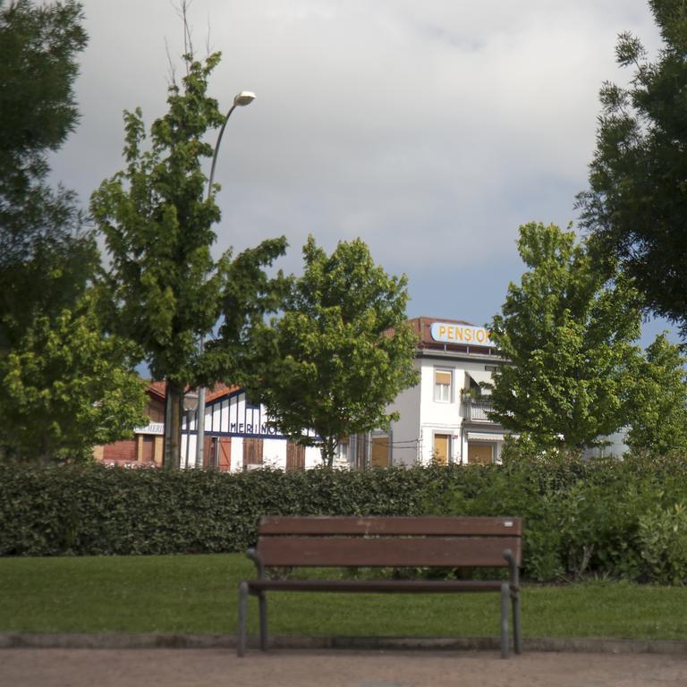 Hostal Europa Pension Irun Bagian luar foto