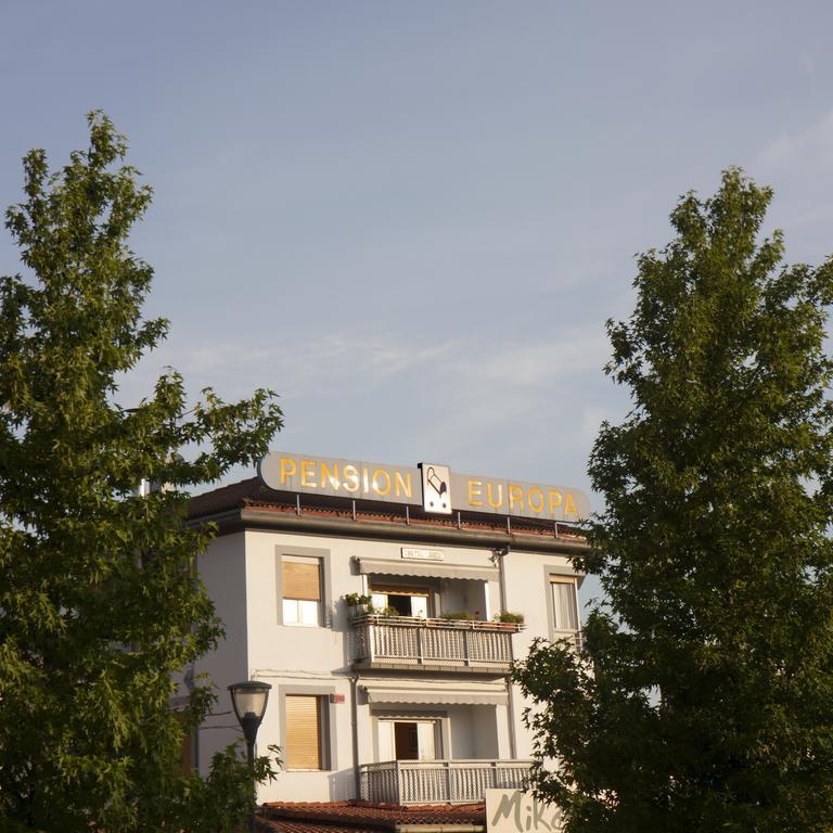 Hostal Europa Pension Irun Bagian luar foto