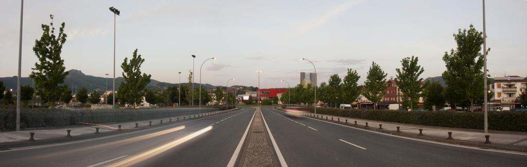 Hostal Europa Pension Irun Bagian luar foto